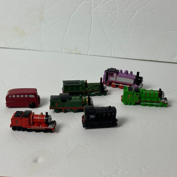 Lot of 7 Mini Thomas Tank Train Friends Cars Rubber PVC Plastic Cake Toppers Toy - Picture 5 of 7